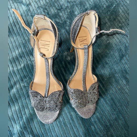 INC- International Concept Rainor Butterfly T-strap Evening - Picture 5 of 8